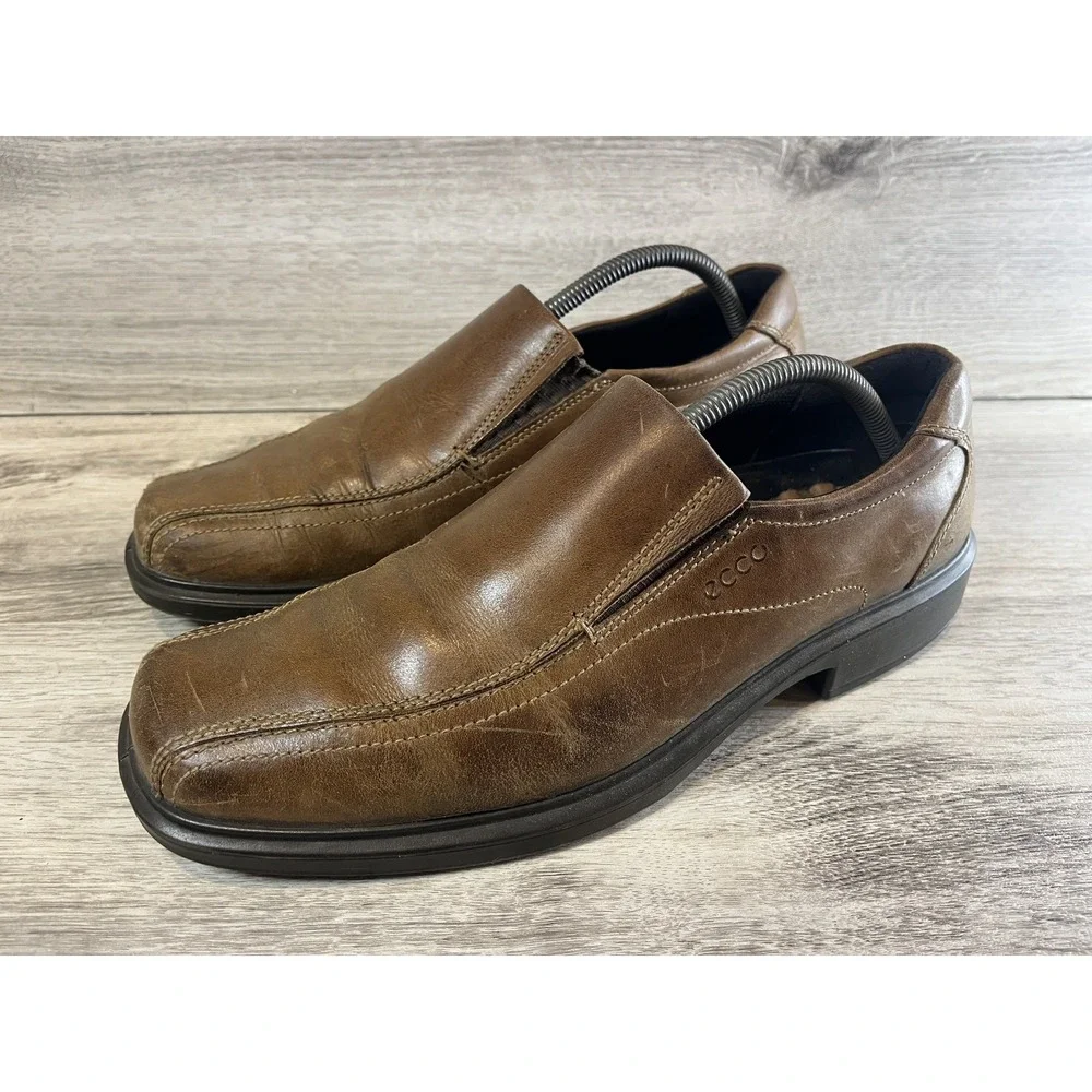 Ecco Helsinki 2 Leather Brown SZ 9.5 Slip On Dual Fit Cognac Dress Shoe EU 44‎
